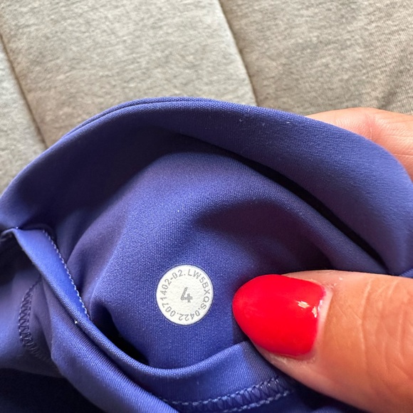 Lululemon Leggings with Pockets - Picture 2 of 4